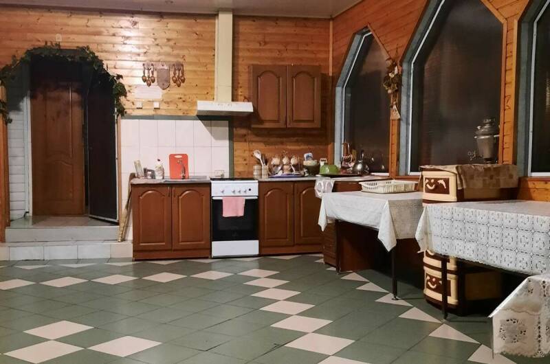 4 местный номер… на втором этаже деревянная часть