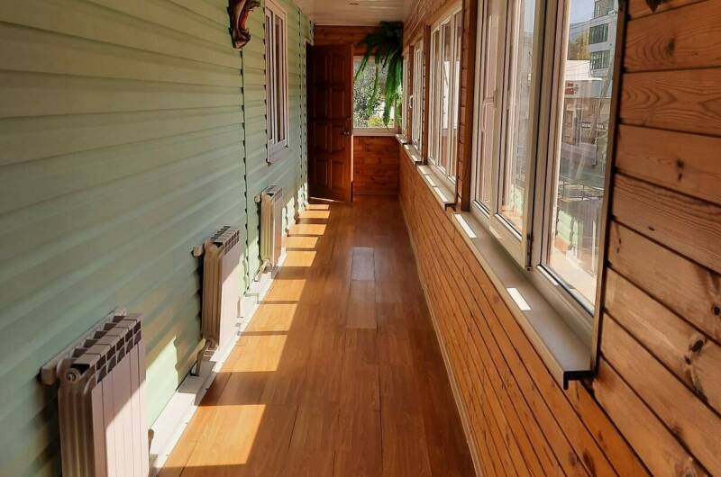 3 местный номер… на втором этаже деревянная часть