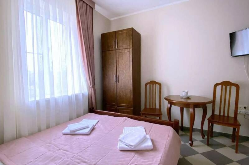 Двухместный номер с одной большой кроватью