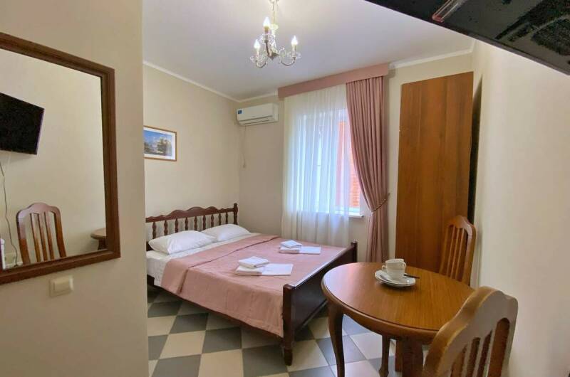 Двухместный номер с одной большой кроватью