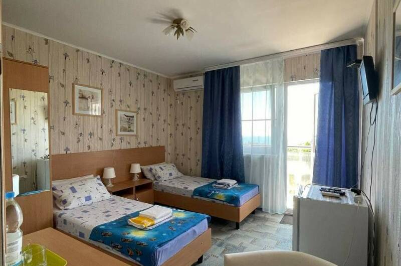 Стандарт с видом на море, 2-й этаж (на 1−3 чел.)