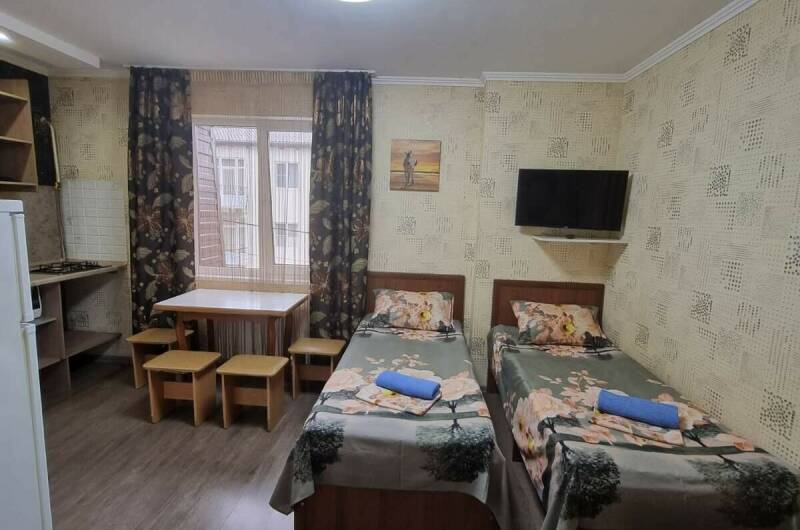 Семейный 2-комн с кухней, 4−6 чел лоджией, ст. маш