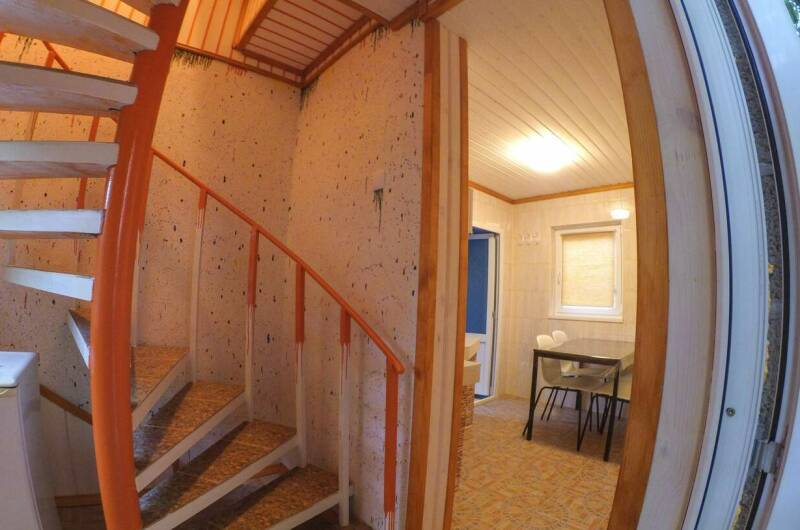 Домик с кухней