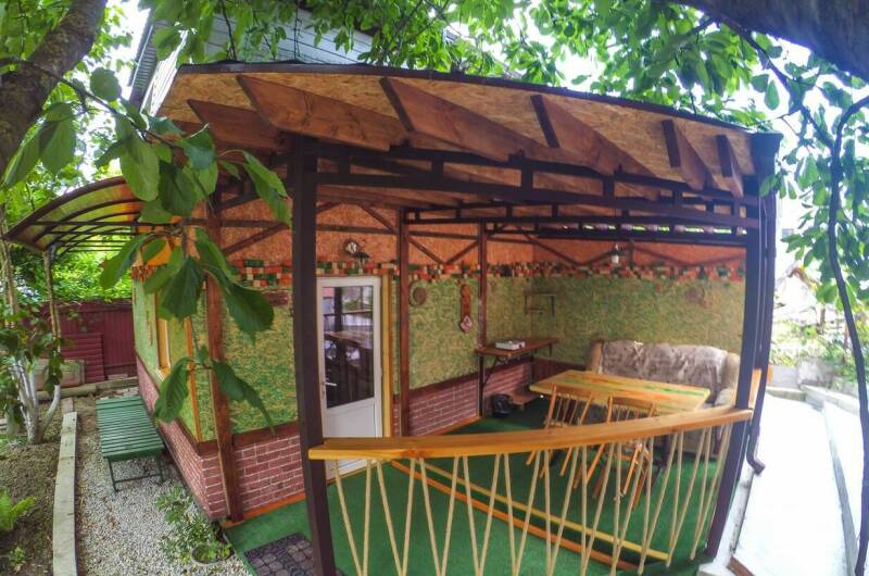 Домик с кухней