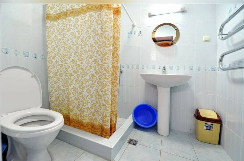 Трехместная комната с балконом