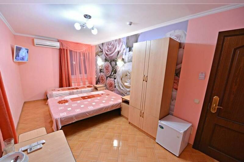 Трехместная комната с балконом