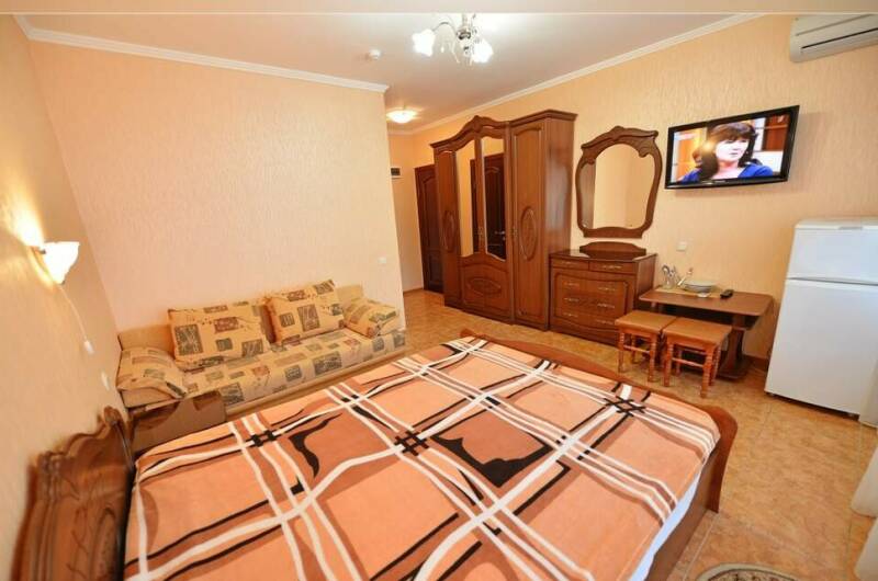 Трехместная комната с балконом