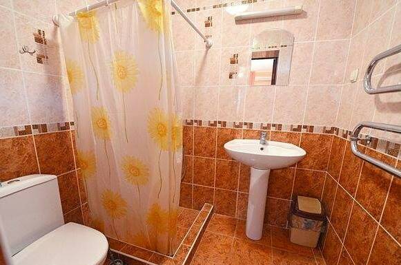 Трехместная комната с балконом