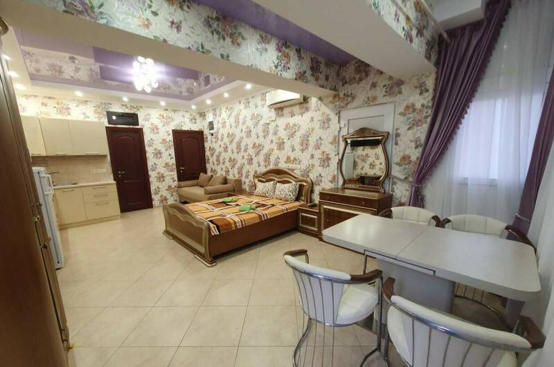 Комната с кухней на 4 человека