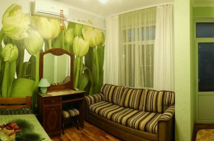 Трёхместная комната комфорт с балконом