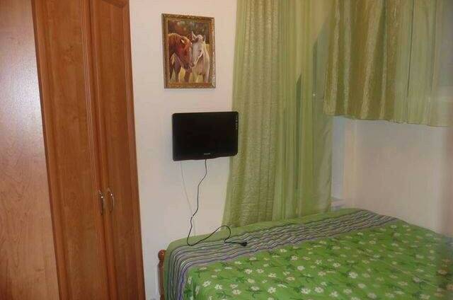 Люкс на 2−4 человека