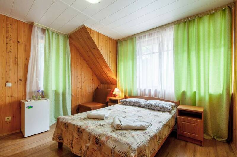 Номер «комфорт +» в деревянном коттедже