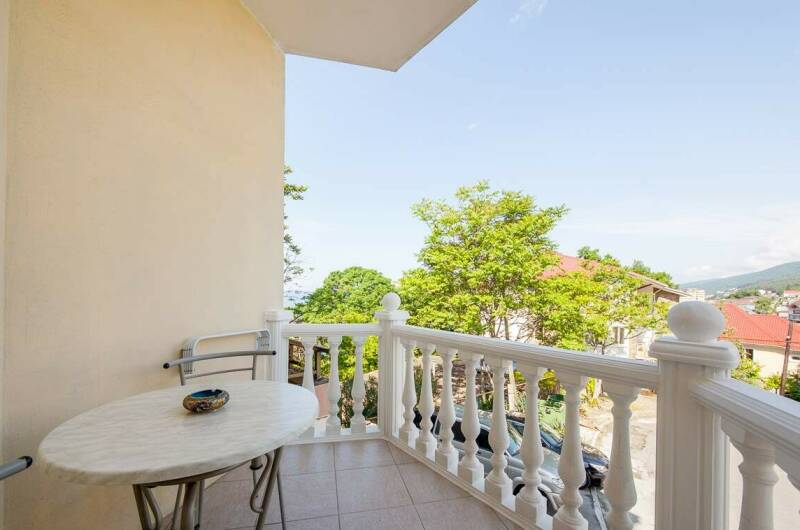 Китайский полулюкс