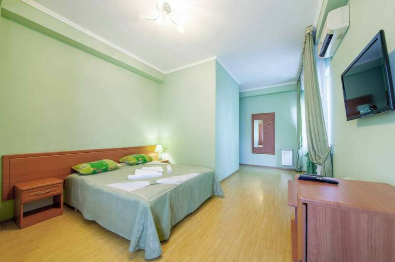 Фисташковый полулюкс