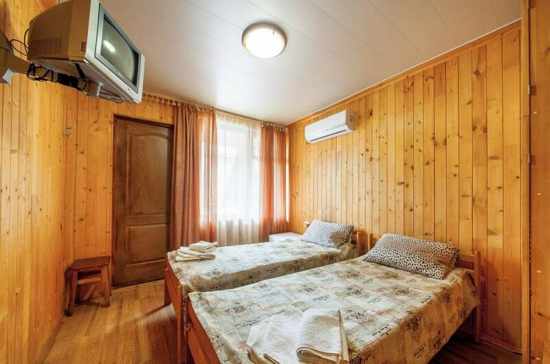 Номер «комфорт» в деревянном коттедже