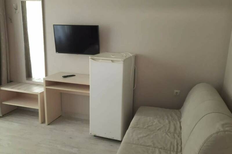 Двухкомнатный номер 8 на первом этаже