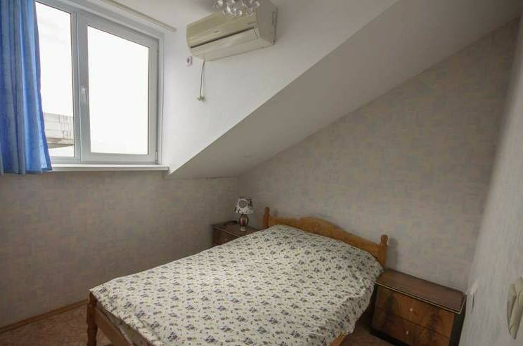 2 комнатный с удобствами в номере и кухней № 10