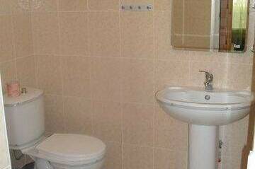 2 комнатный с удобствами и кухней № 11