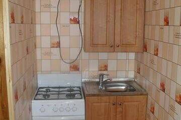 2 комнатный с удобствами и кухней № 11