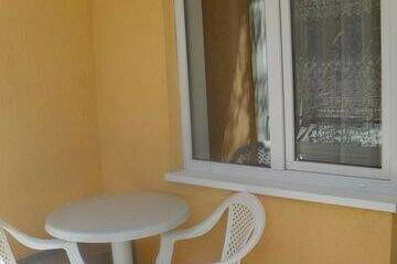 2 комнатный с удобствами и кухней № 11