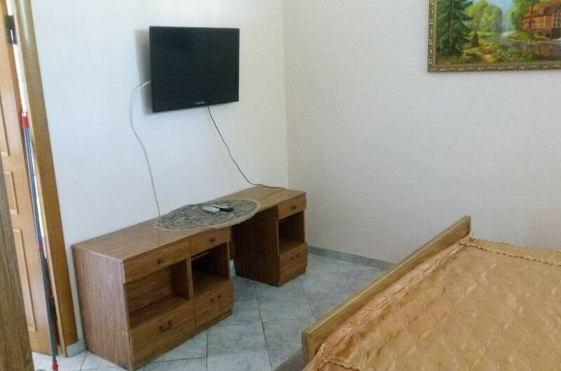 2 комнатный номер с удобствами и кухней № 12