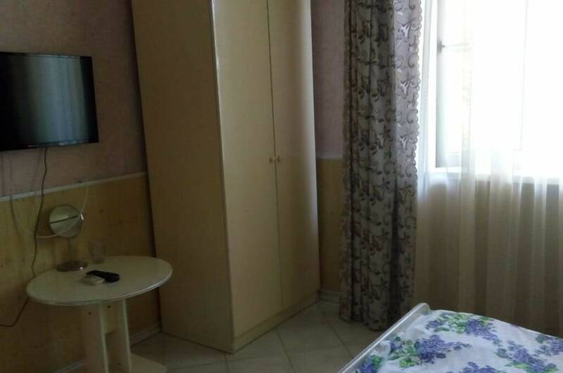 2 комнатный с удобствами, кухней, вид на море № 13