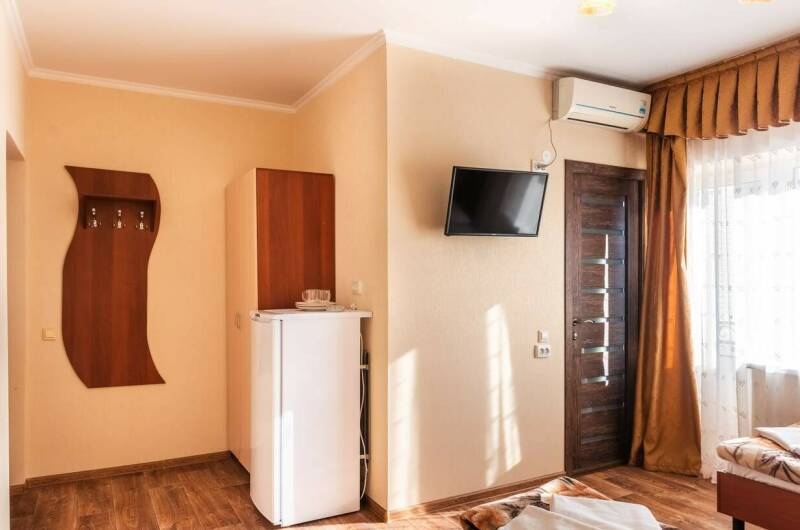 3-х местная комната с балконом