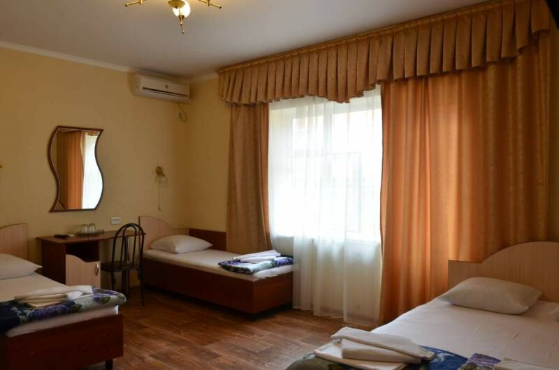 4-х местная однокомнатная комната с балконом