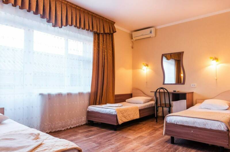 4-х местная однокомнатная комната с балконом