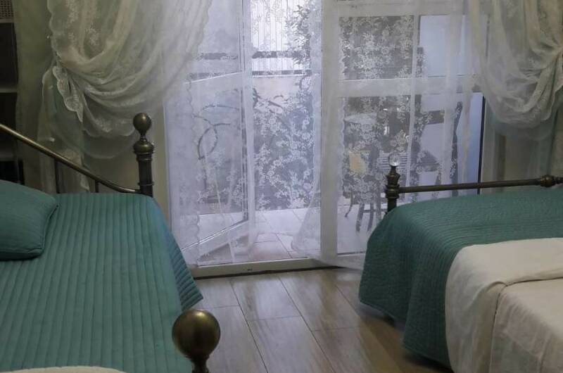 Двухместный номер с балконом N8