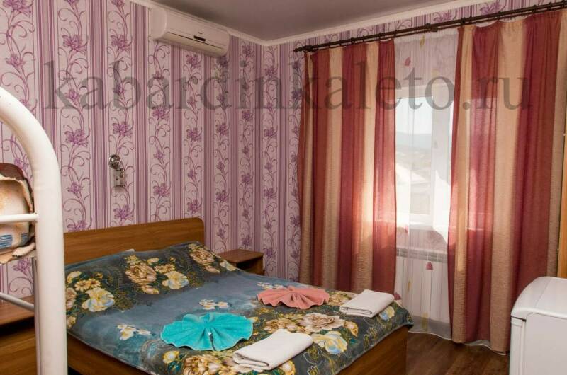 Трехместный мансарда