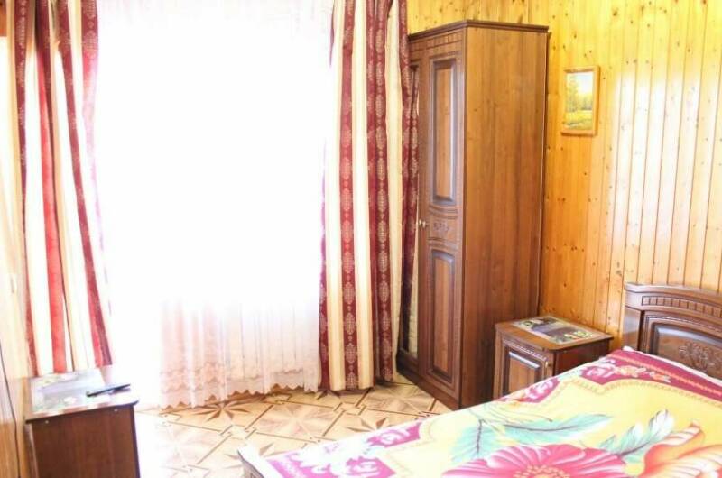 Двухместный Стандартный с балконом и видом на сад