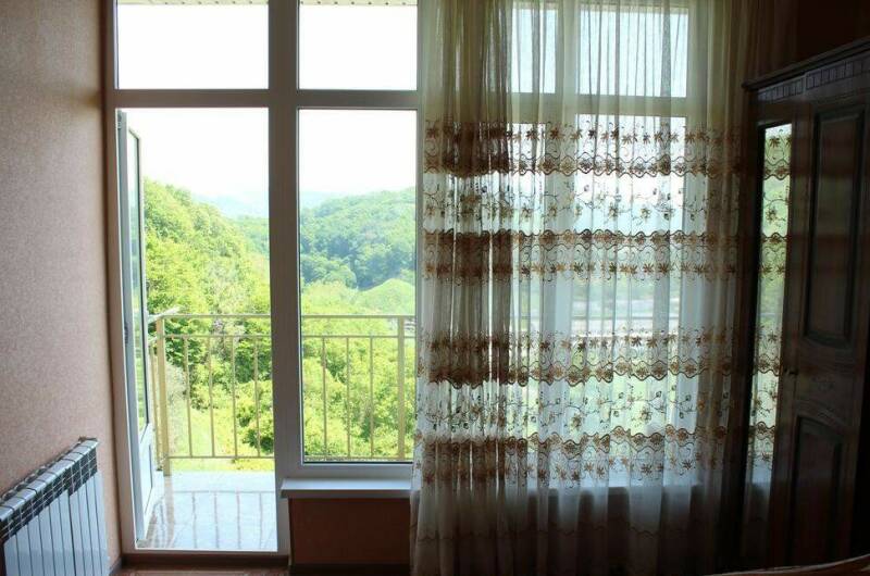 Двухместный Улучшенный с балконом и видом на горы