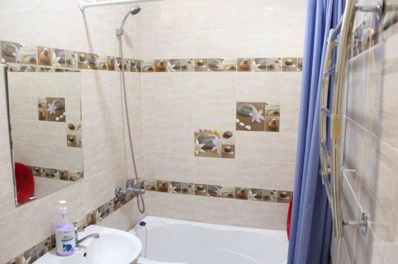 Трёхместный Улучшенный с балконом и видом на горы