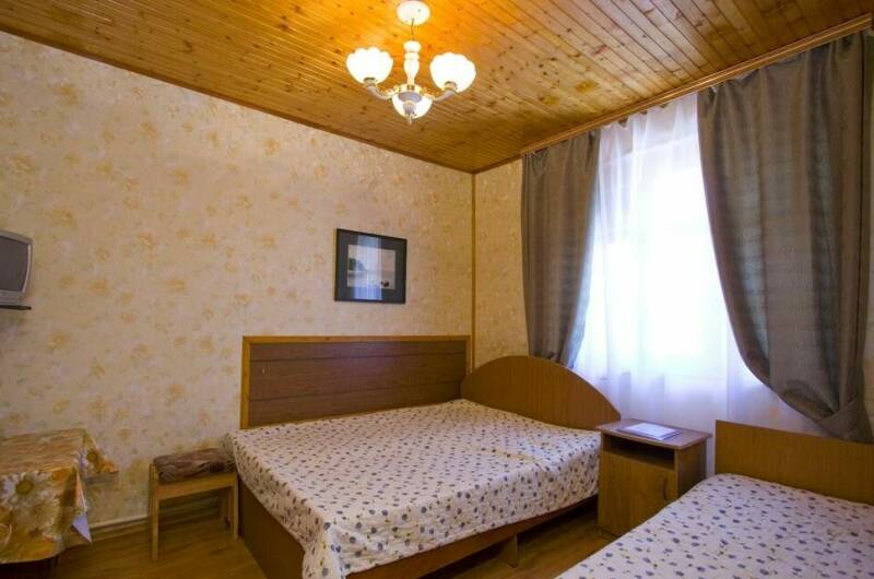 Двухкомнатный номер 5, 5чел. (2 этаж)