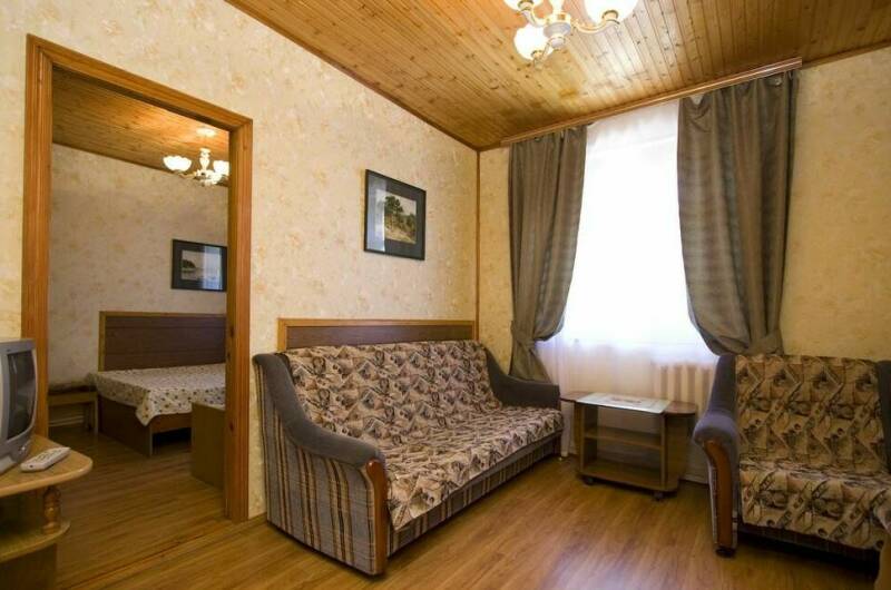 Двухкомнатный номер 5, 5чел. (2 этаж)