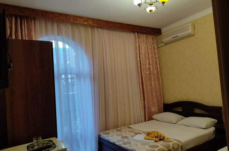 Трехместный номер с балконом