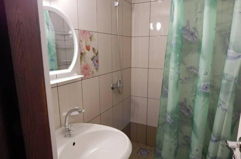 2-х комн комфорт (2-й эт) кухня общая