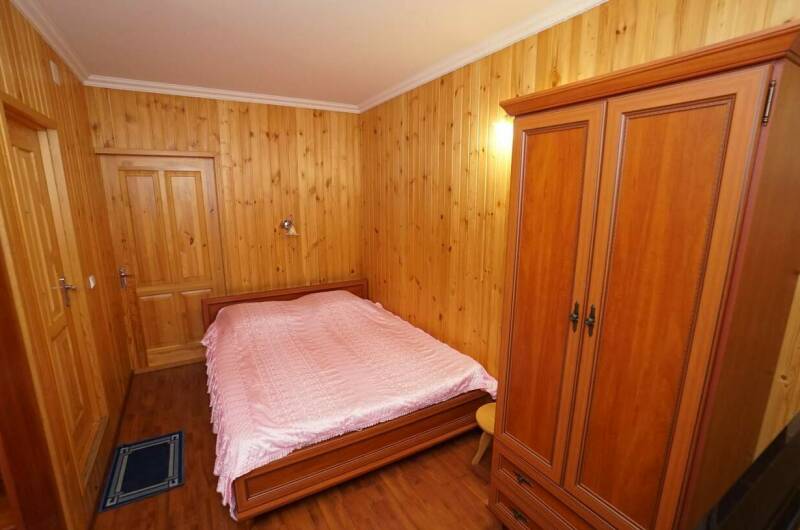 Трехместный номер № 9