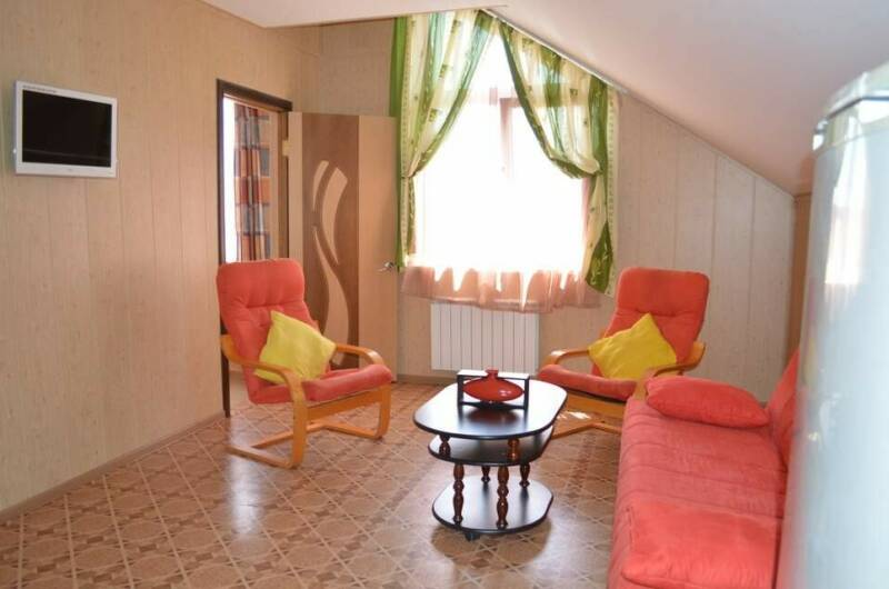 Номер люкс с удобствами и миникухней