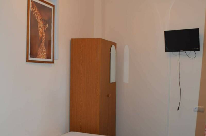 Двухместный номер с удобствами на первом этаже