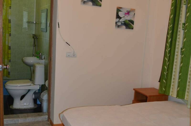 Двухкомнатный номер на первом этаже