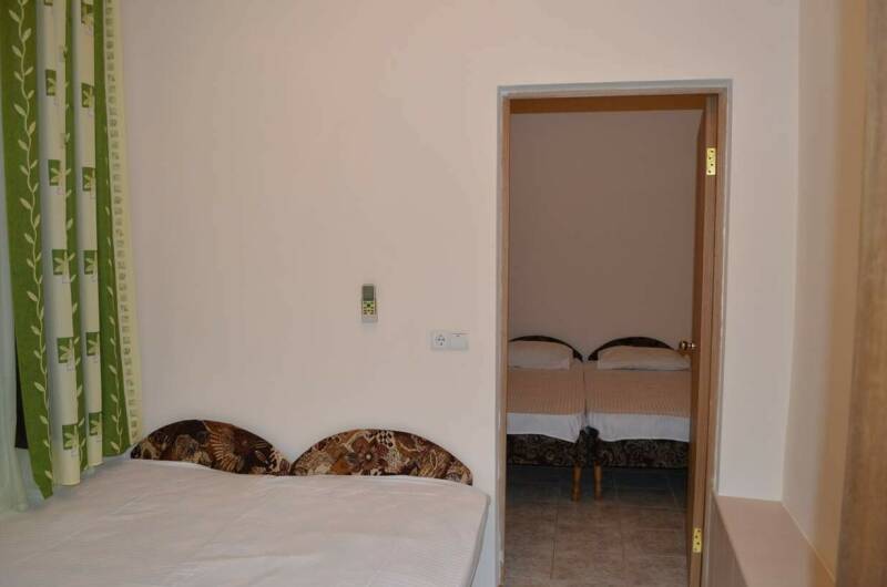 Двухкомнатный номер на первом этаже