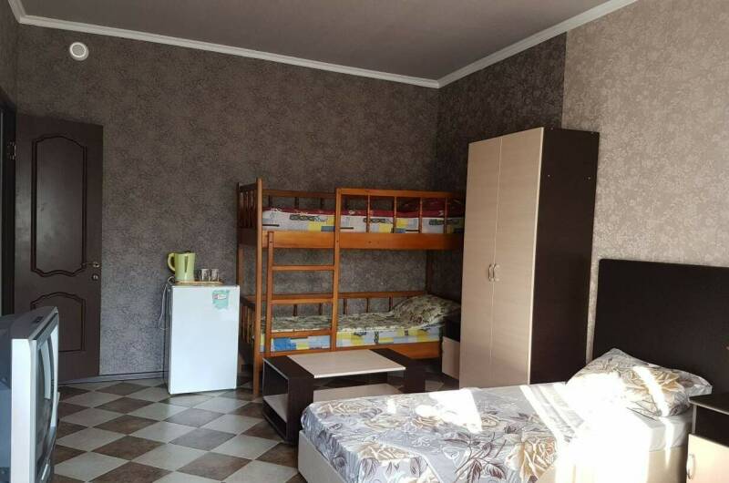 4-х местная комната с выходом на детскую площадку