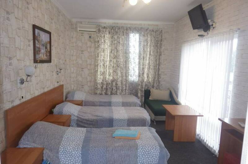 3-х местный номер «Семейный» стандарт с балконом