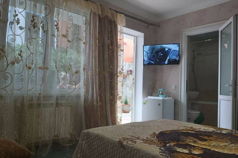 «Комфорт» для 3 чел с ванной, с/узлом, балконом