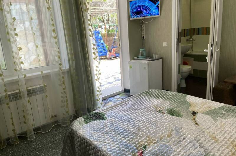 Семейный «Комфорт» для 4чел. с ванной комнатой