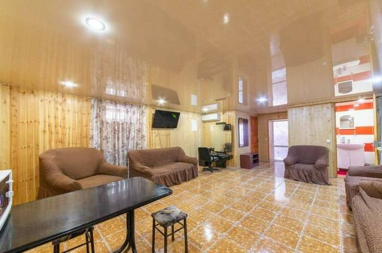 Трехкомнатный номер с кухней на 6 человек