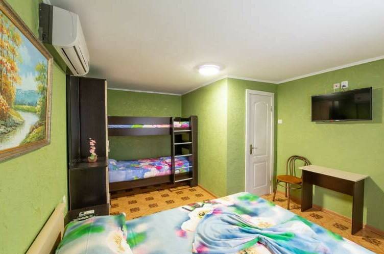 Четырехместный номер «Стандарт»