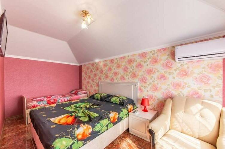 Двухкомнатный номер на 4 человека «Люкс»